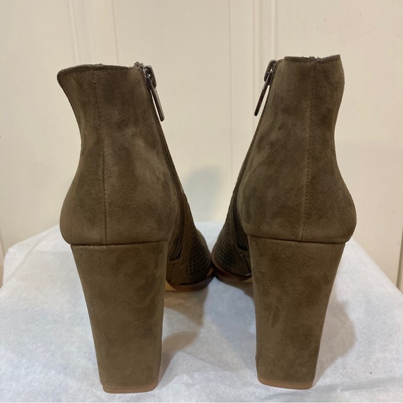 One Day Sale New Vince Camuto olive green booties - Picture 8 of 12